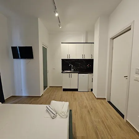 Alban Apartment *